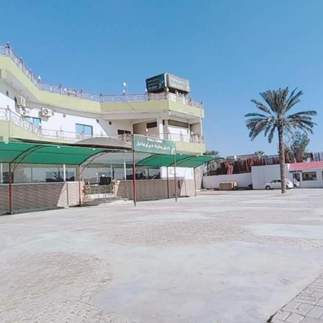 Palm Valley Hotel Sukkur Eksteriør bilde
