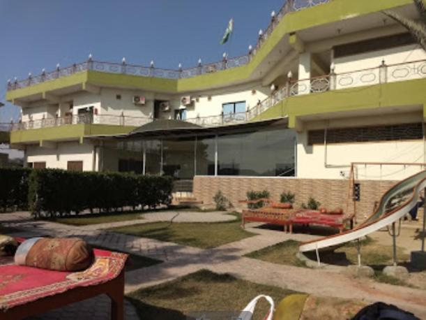Palm Valley Hotel Sukkur Eksteriør bilde